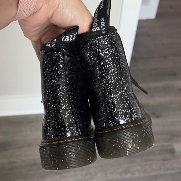 Dr. Martens Black Glitter Kids Boots - Picture 8 of 10